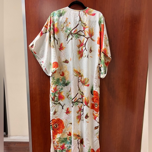 Natori Kaftan Size Small small Floral Peonies Print Side Slits Side Pockets AC - Picture 5 of 12